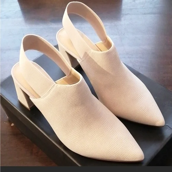 Expression Slingback Heel - Picture 2 of 4